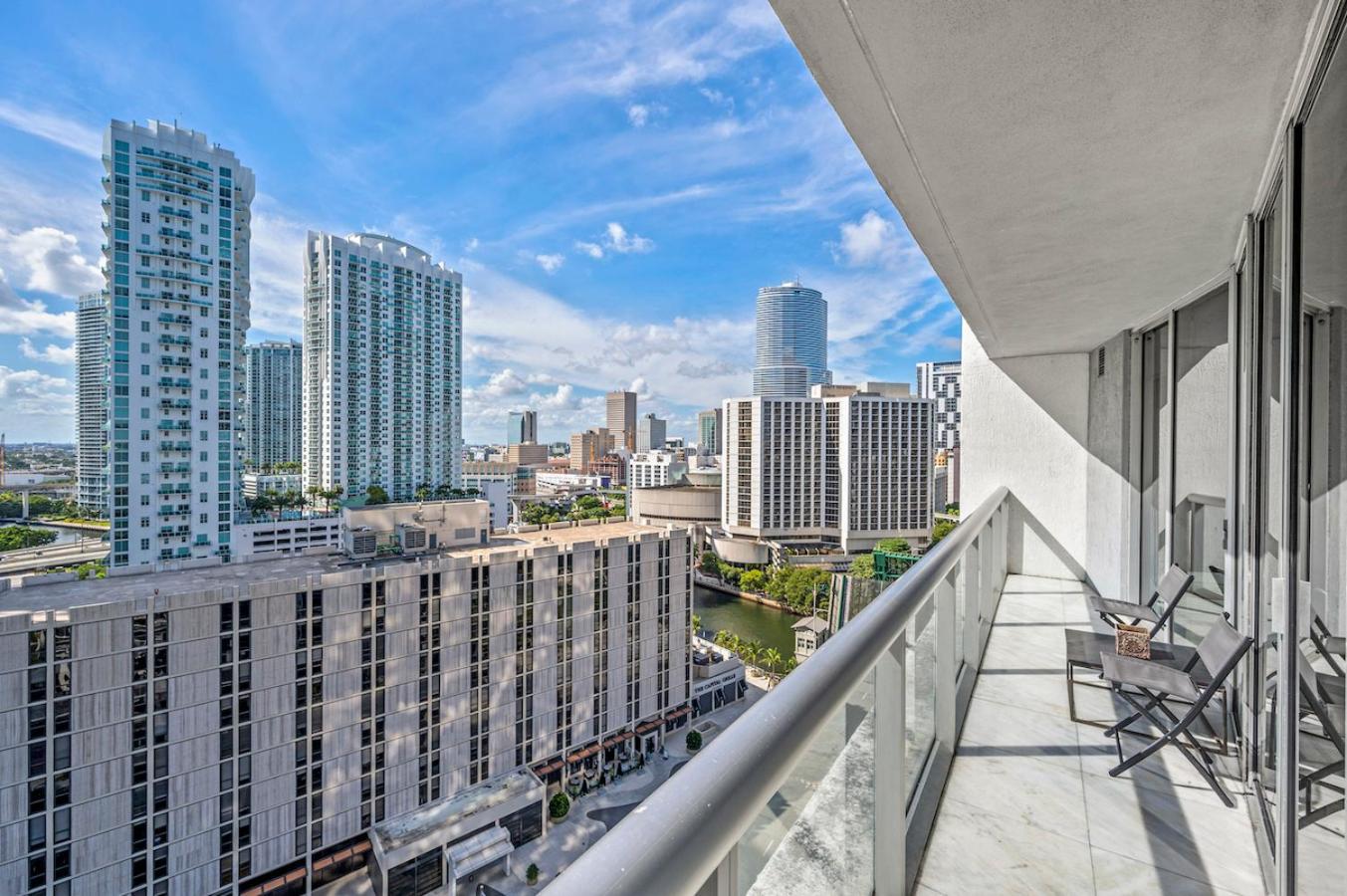 *W Icon Brickell- Luxury 2Br Highrise Corner Condo** Miami Extérieur photo