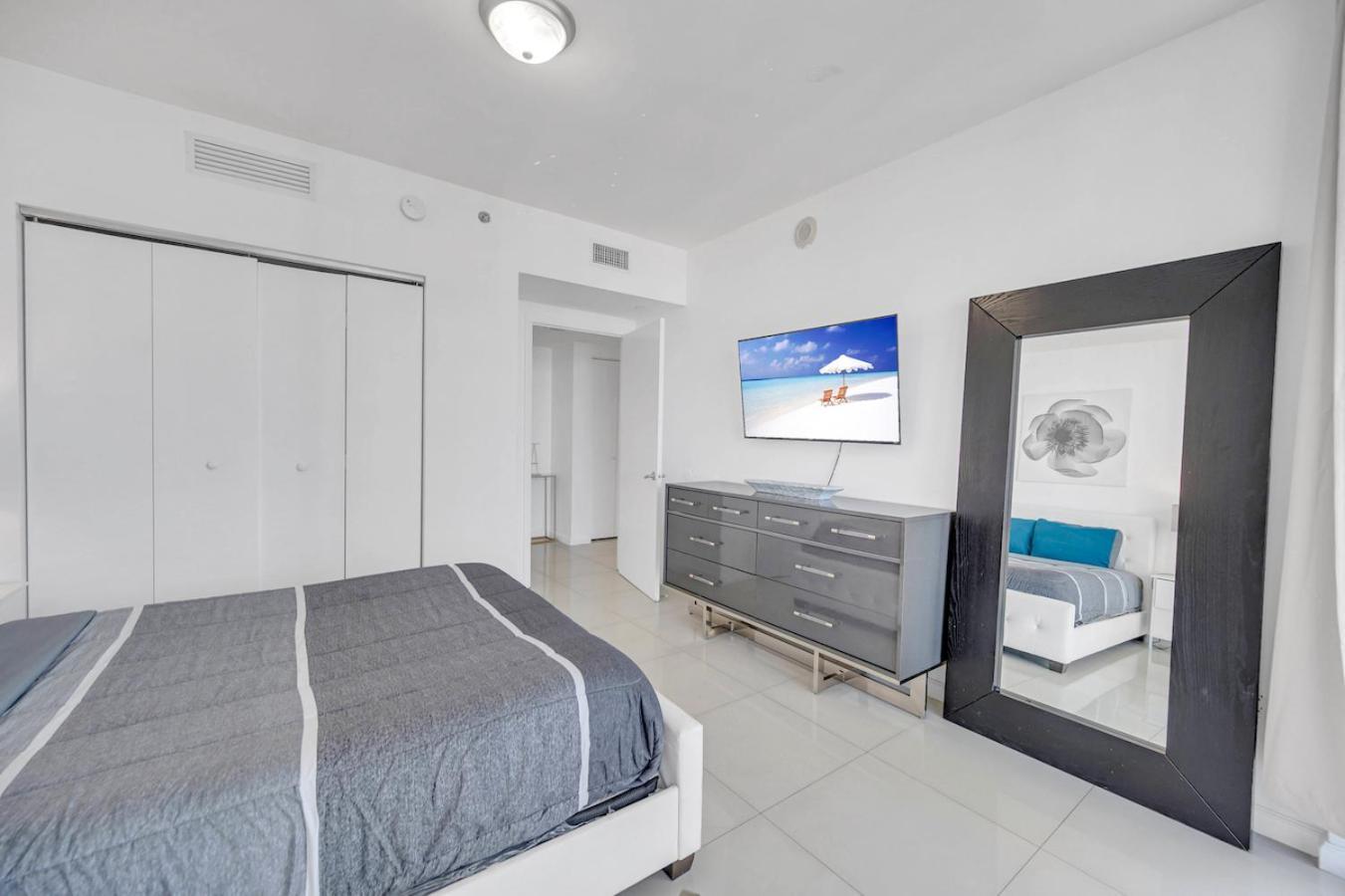 *W Icon Brickell- Luxury 2Br Highrise Corner Condo** Miami Extérieur photo