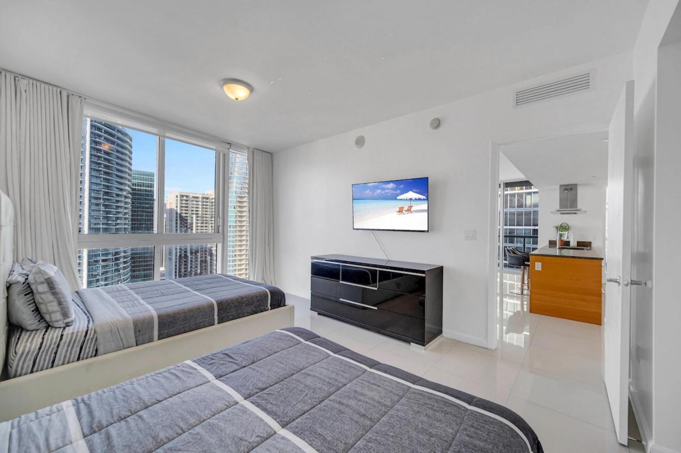 *W Icon Brickell- Luxury 2Br Highrise Corner Condo** Miami Extérieur photo